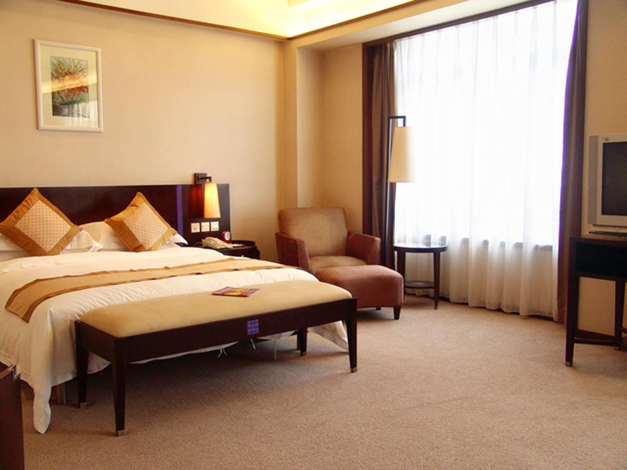 Dongguan Dongcheng International Hotel - Free Shuttle Buses For Executive Room Guests During Canton Fair Eksteriør bilde