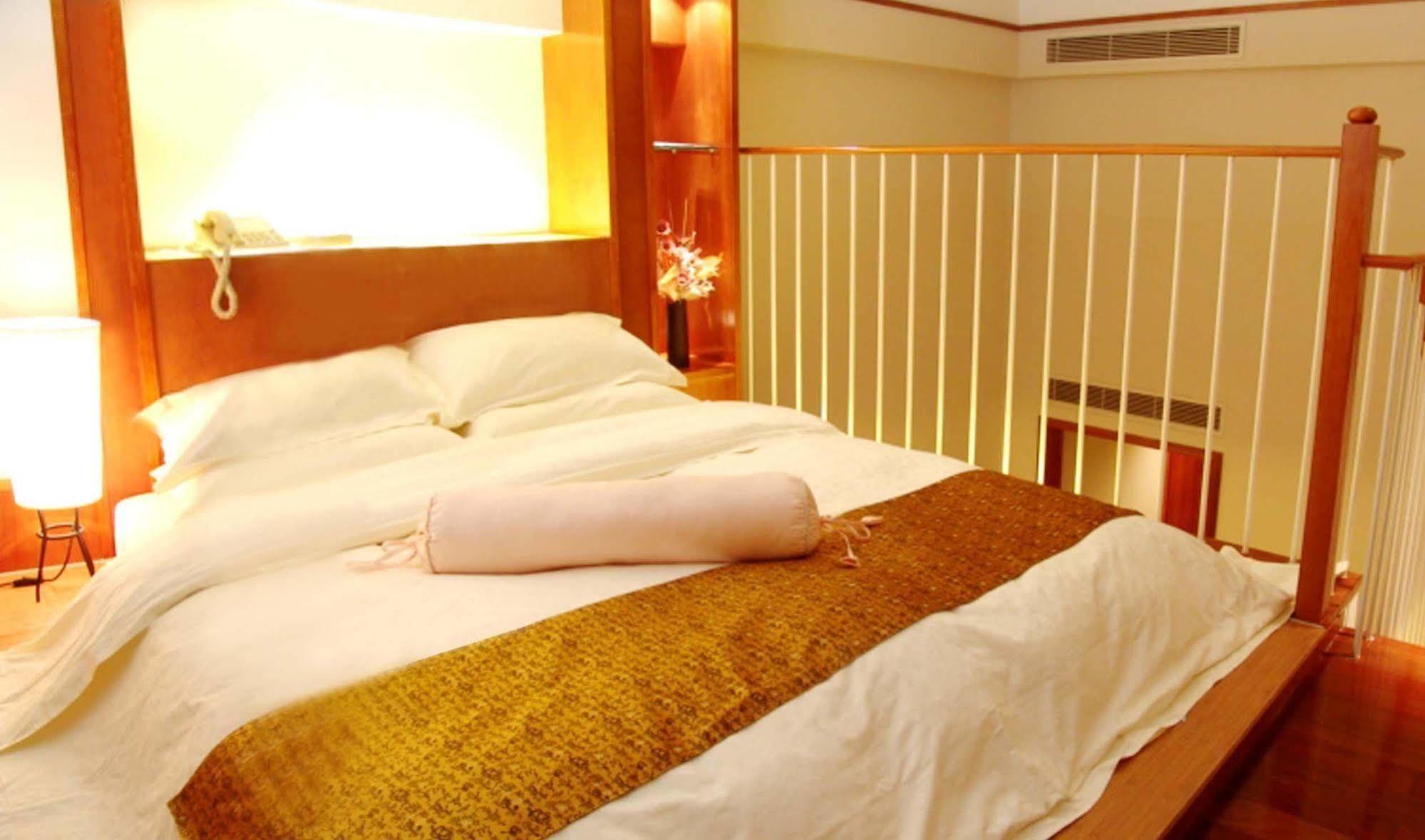 Dongguan Dongcheng International Hotel - Free Shuttle Buses For Executive Room Guests During Canton Fair Eksteriør bilde